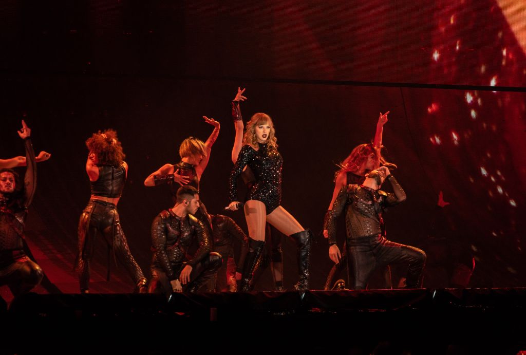Taylor Swift @ Bankers Life Fieldhouse Photos