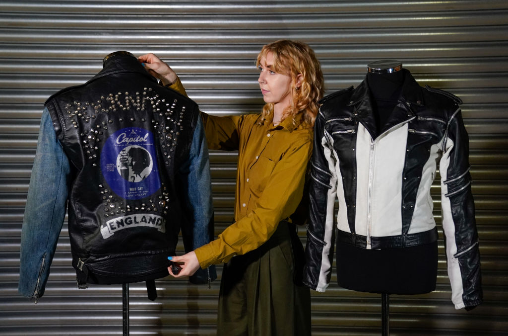 Propstore Entertainment Memorabilia Auction