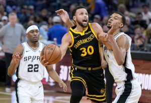 San Antonio Spurs v Golden State Warriors