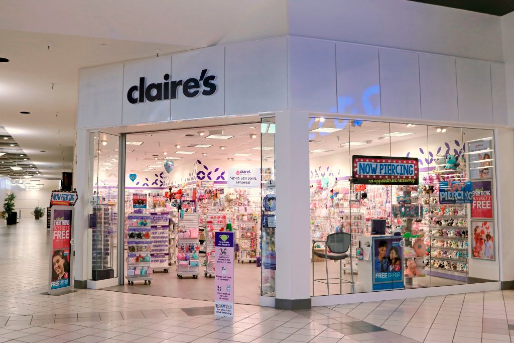 Claire's store in indoor mall