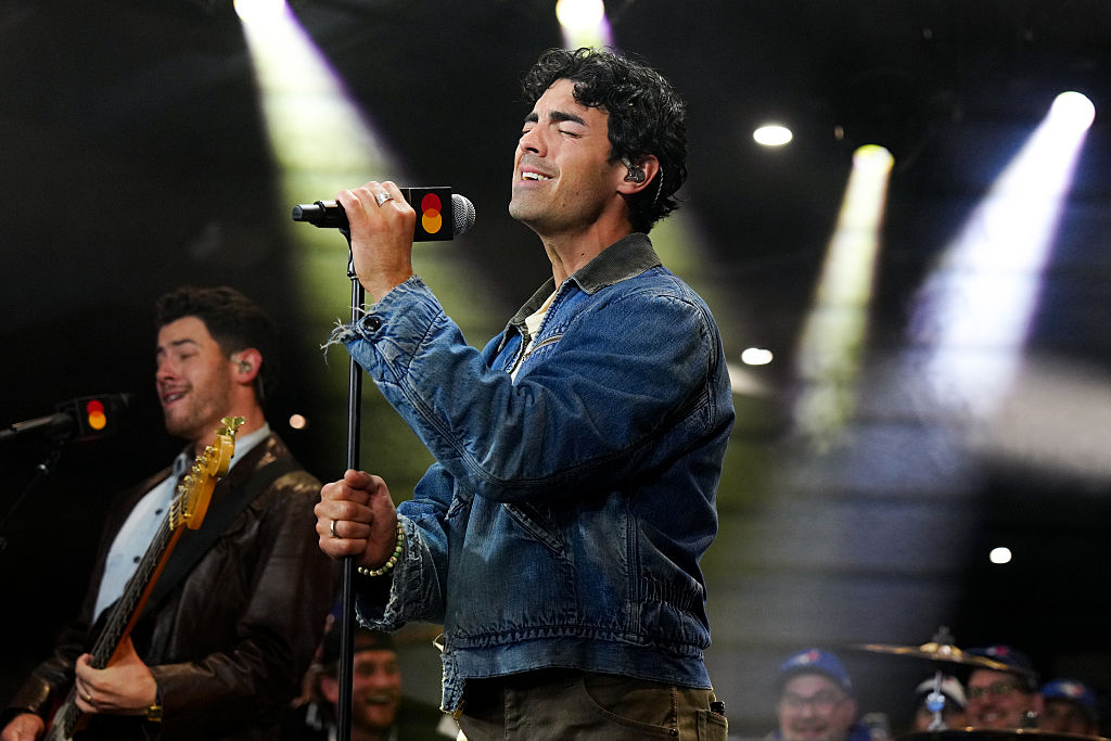 World Series - Los Angeles Dodgers v Toronto Blue Jays - Game 2